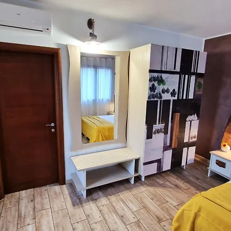 Masseria La Fica Фермерский дом *